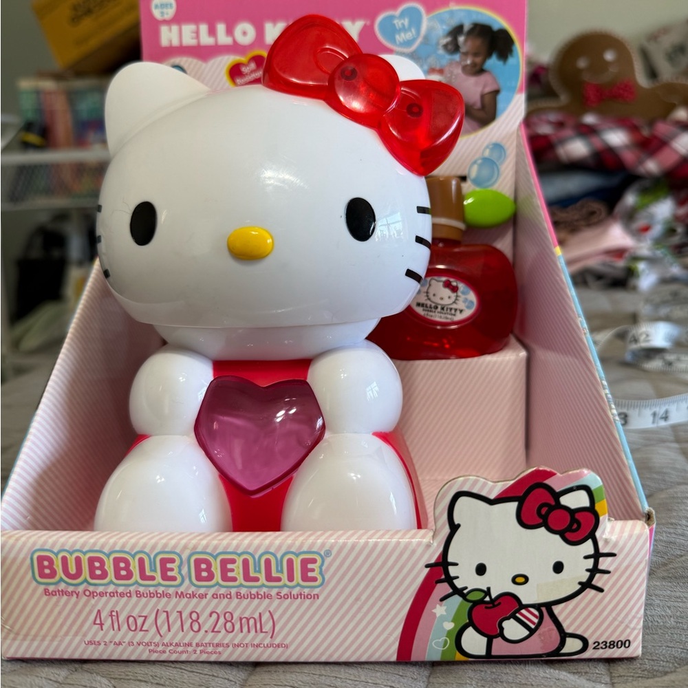 New In Box Vintage Y2K Hello Kitty By Sanrio Bubble Bellie Toy Bubble Machine